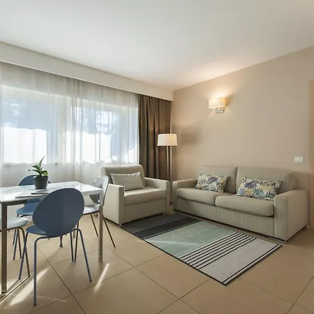 Hotel Dimorae 3*