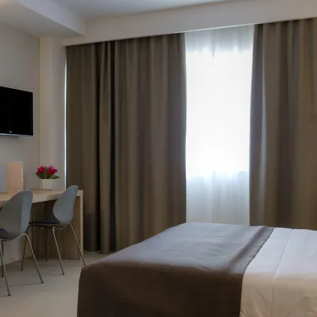 Hotel Dimorae And - 3*