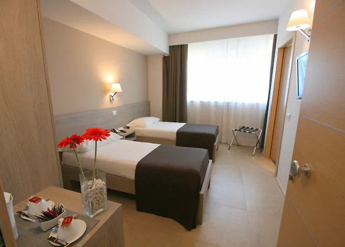 Dimorae And - Civitanova Marche