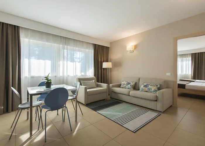 Hotel Dimorae And - 3*